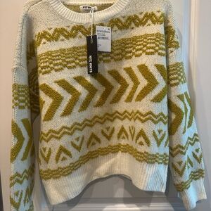 NYC Women's Sweater - White and Gold Chevron